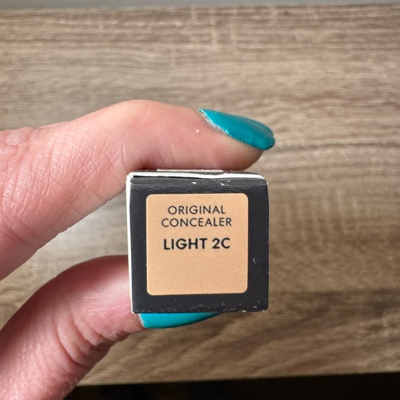 Brand New Bare Minerals Original Liquid Mineral Concealer - Shade Light 2C - Picture 3 of 9